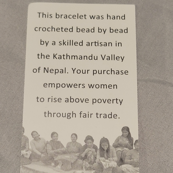 Beautiful Sashka Compay Beaded Bracelet NWOT - Picture 4 of 4